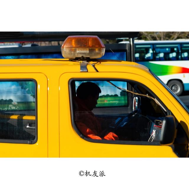 不到3K的徕卡镜头,国产七工匠75mm F1.25,享受极致虚化