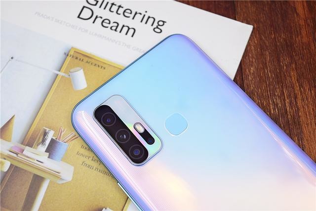 预算2000元5G手机怎么选?vivo Z6可能要更适合你!