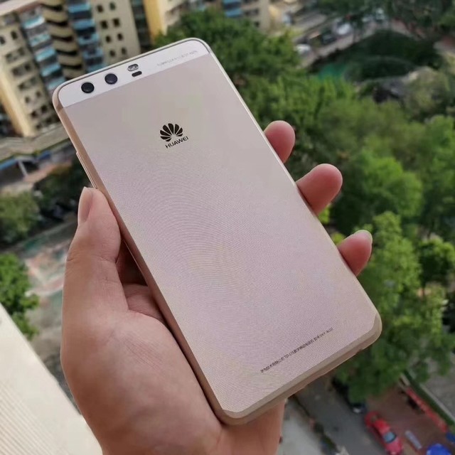 华为p10plus6.98mm机身,握持感刚刚好