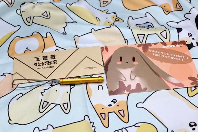 “现场相亲”,我有可爱的毛茸茸键盘,可爱的妹子跟不跟我走 ?