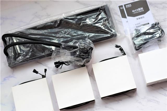 手把手教你装CPU水冷,超频三凌镜360水冷分享