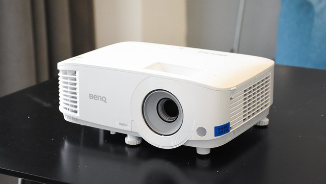 工作室及中小企业首选明基e580商务智能投影仪