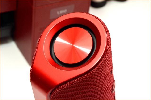 双低音炮、NFC、支持串联、续航15h,这款户外音箱郊游聚会都合适