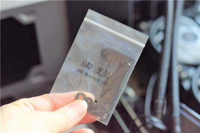 手把手教你装CPU水冷,超频三凌镜360水冷分享