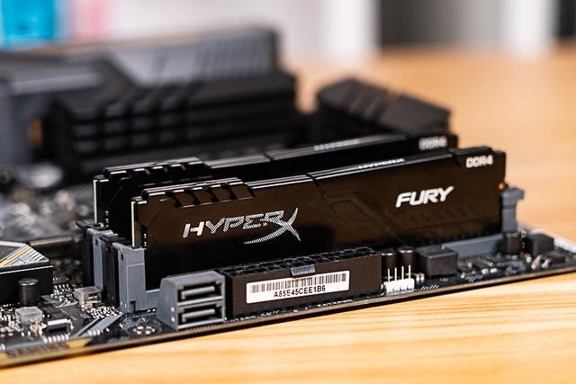 低调而不差实力:HyperX Fury DDR4雷电系列骇客神条测评
