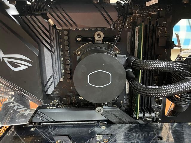 这款水冷把AMD 3700X单烤压到47℃,酷冷至尊B360水冷散热器评测