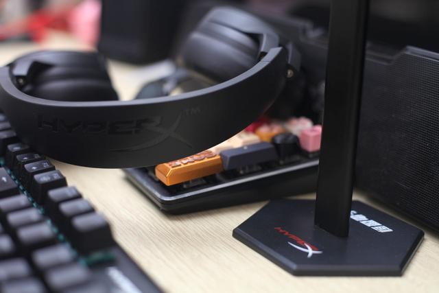 我的Hyperx套装再次升级,HyperxCloud Flight S天剑拆解看提升