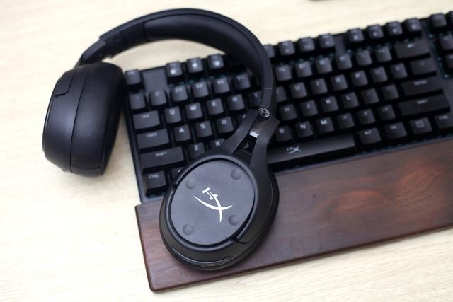 我的Hyperx套装再次升级,HyperxCloud Flight S天剑拆解看提升