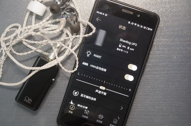 再拥挤的书桌也可以有完美的声音,小而美音响设备升级
