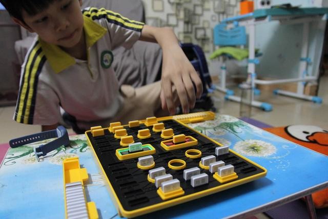 重塑经典,计客智能军棋成为和孩子互动最多的亲子游戏