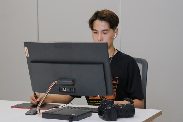 联想AIO520X用户访谈:专业摄影师也想要的一体机