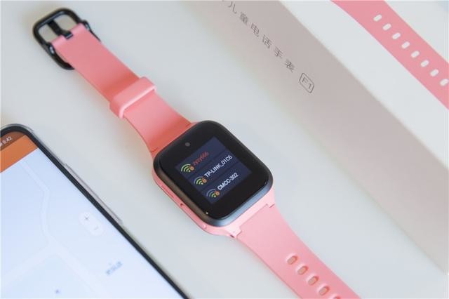 小寻儿童电话手表F1免费实测,挂wifi与摄像头的安全产品