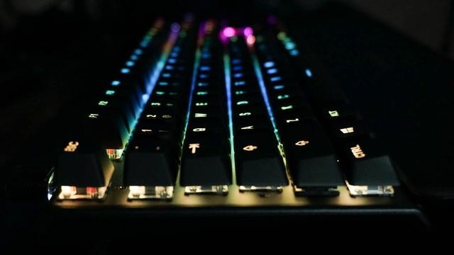 史上首款可自动调键程的机械键盘来了,一起来看看吧