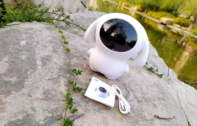 巴巴腾智能陪护机器人A3:陪护让亲情更近一步