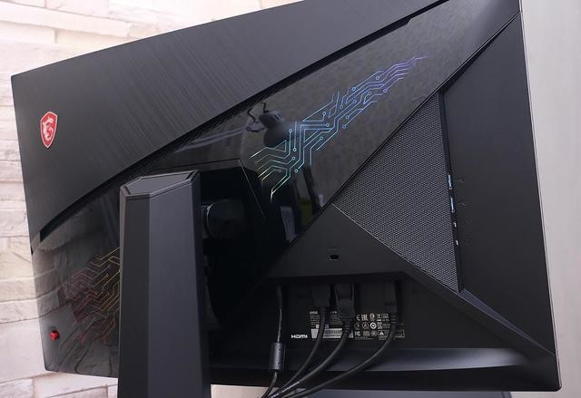 й⻹ RGB΢ Optix MPG27CQ 羺Ϸʾ