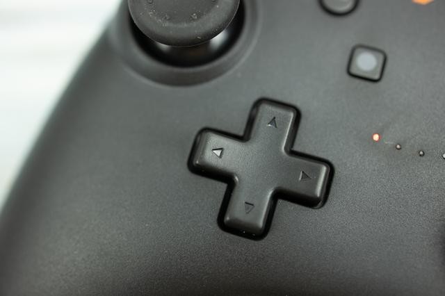 跟switch原装手柄说拜拜!体验莱仕达天弓ns游戏手柄