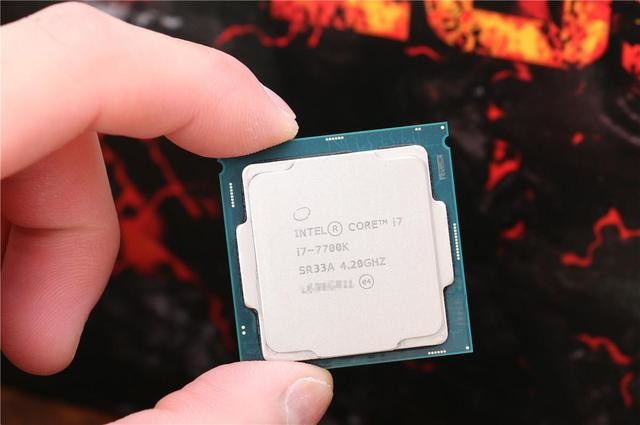 ɼԦ˫4Kʾ΢Z270+RX580װ