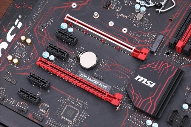 ɼԦ˫4Kʾ΢Z270+RX580װ