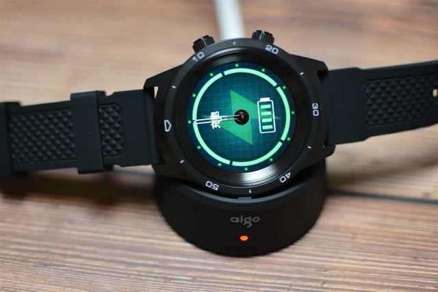 技感十足的想不帅都难爱国者bw01手表评测