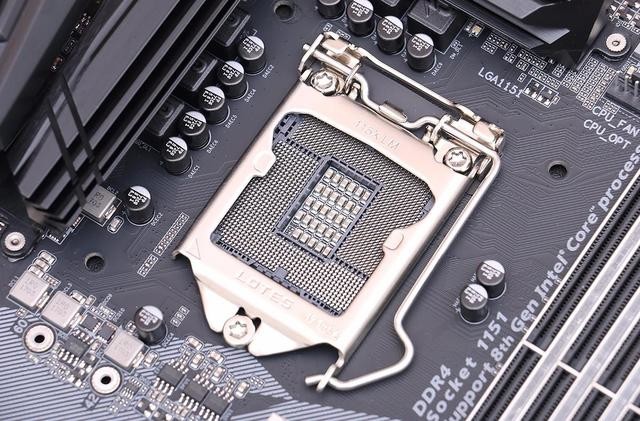 i5ɵi7˴ i5-8600K +  Z370 AORUS С