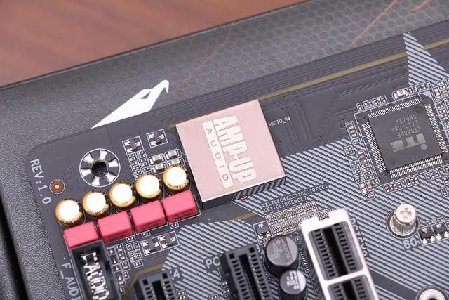 i5ɵi7˴ i5-8600K +  Z370 AORUS С