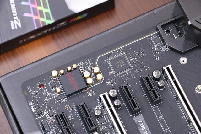 յװ show΢Z270 GAMING PRO+˼C4װ