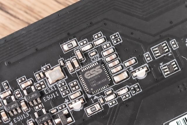 技嘉X299X AORUS MASTER主板评测:为新品CPU而生的全能型选手