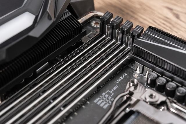 技嘉X299X AORUS MASTER主板评测:为新品CPU而生的全能型选手
