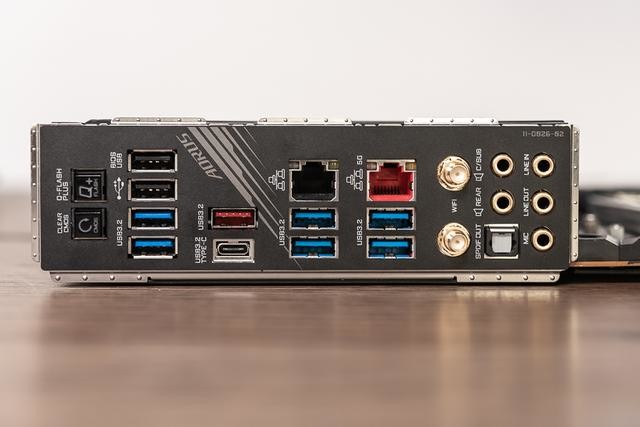 技嘉X299X AORUS MASTER主板评测:为新品CPU而生的全能型选手