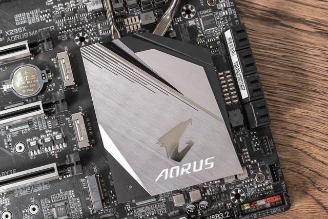 技嘉X299X AORUS MASTER主板评测:为新品CPU而生的全能型选手