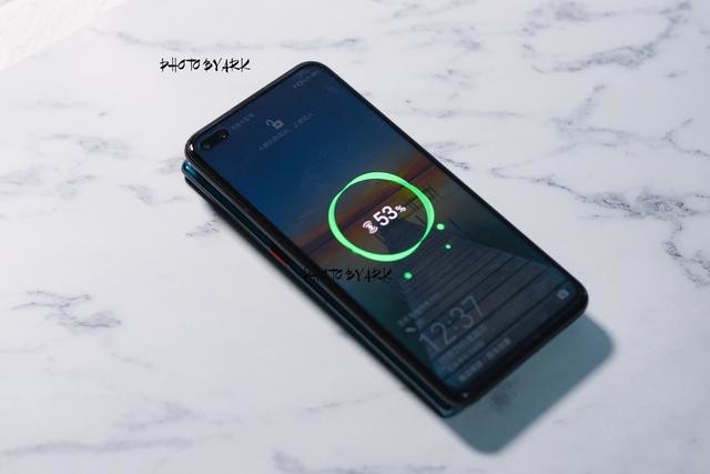 除了5G双模旗舰芯片,荣耀V30 PRO这些亮点你也应该知道