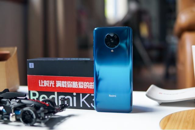 2000元档性价比手机有哪些?新旧5G手机碰撞,Redmi笑到最后