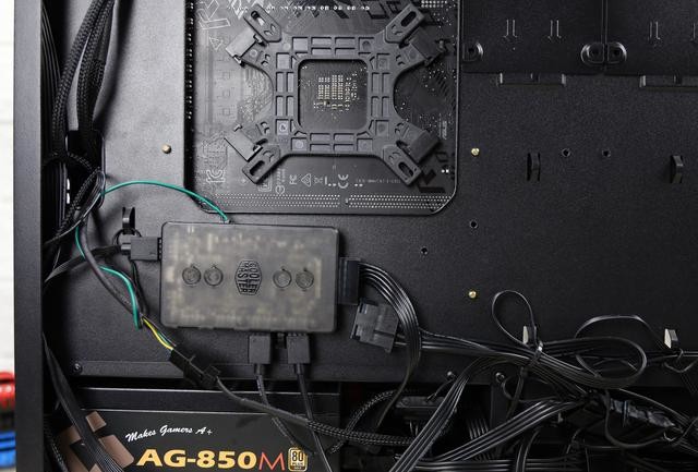 水冷的诱惑酷冷至尊冰神p240argb装机体验