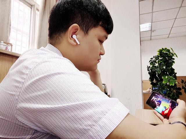 vivo TWS Neo真无线蓝牙耳机究竟有多高的颜值?多强悍的性能?