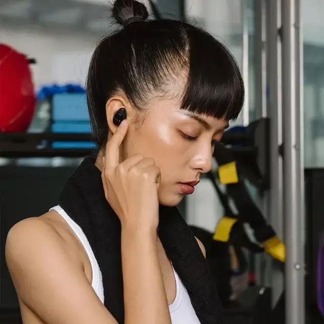 号称出行必备!汪峰力荐Fiil T1X,比苹果以及同行音质更好