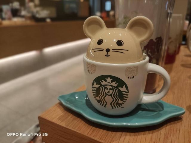 这台OPPO Reno4,靠着轻薄和颜值能够让小姐姐放弃买微单吗?