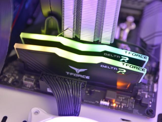 3000ϵ3866ʮDELTA RGBϵDDR4 3000 16G(8G2)װ