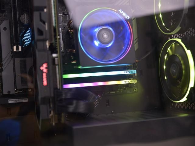 3000ϵ3866ʮDELTA RGBϵDDR4 3000 16G(8G2)װ