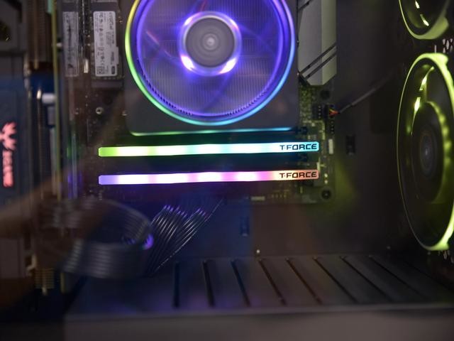 3000ϵ3866ʮDELTA RGBϵDDR4 3000 16G(8G2)װ