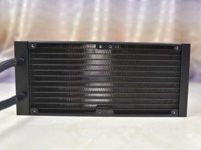 全面屏ARGB灯效让整机更酷炫,超频三凌镜GI-CX240水冷散热器体验