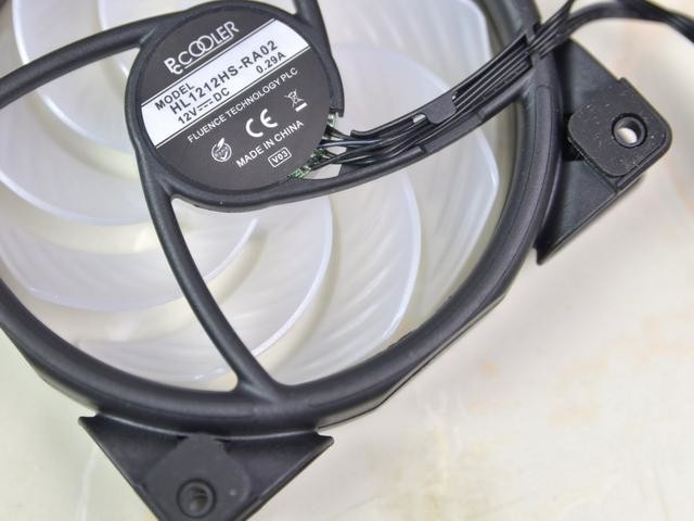 全面屏ARGB灯效让整机更酷炫,超频三凌镜GI-CX240水冷散热器体验