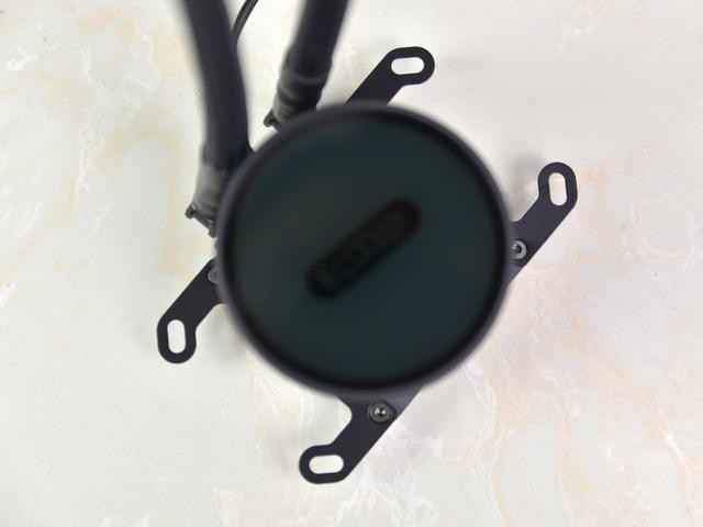 全面屏ARGB灯效让整机更酷炫,超频三凌镜GI-CX240水冷散热器体验