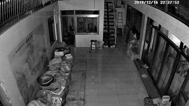 360智能摄像机红色警戒使用半年后,标准版上市再买再体验