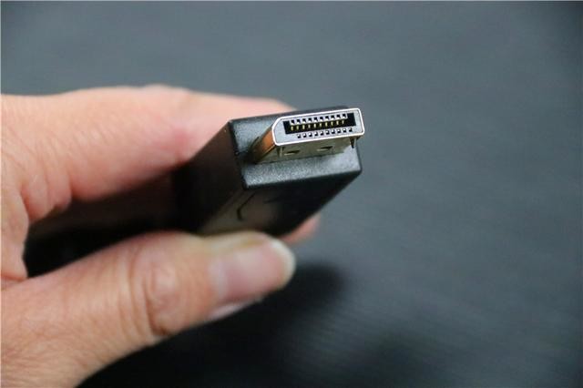 显示器没有DP口怎么办?毕亚兹转接线轻松搞定!还能组建双屏