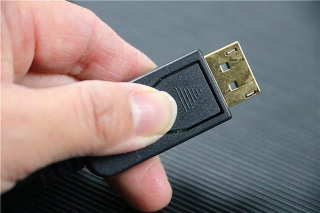 显示器没有DP口怎么办?毕亚兹转接线轻松搞定!还能组建双屏