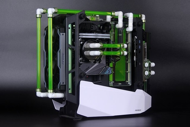 打破常规的巨itx机箱安钛克锋芒分体水冷装机