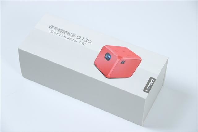 仅有手掌大小,却能投出百寸大屏!联想投影 T3C评测