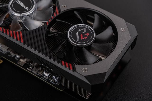 Radeon RX 5700XT Phantom Gaming D 8G OC拆解评测