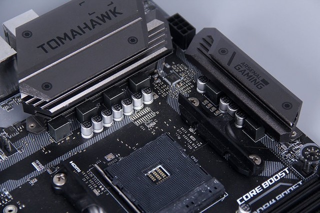 省钱不求新,主板选用的是微星的微星b450 tomahawk 战斧导弹,以
