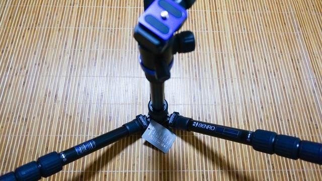 摄影必备品 - 百诺IT19三角架
